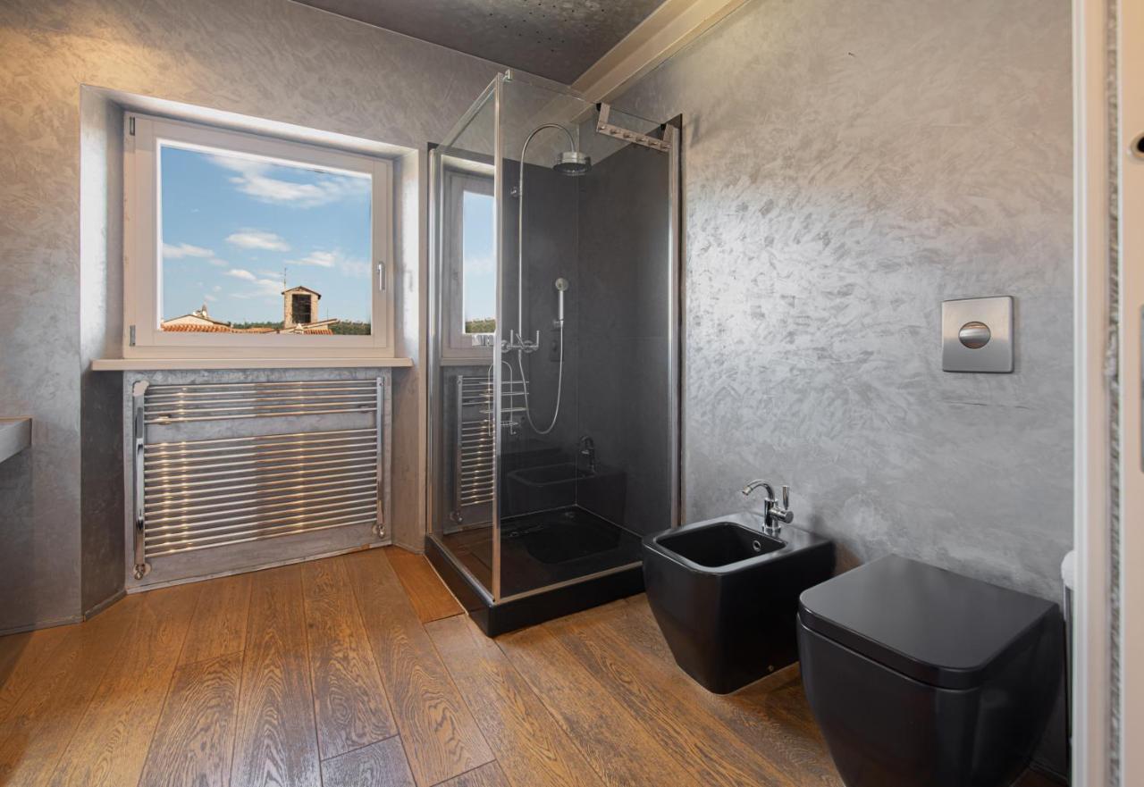 Stunning Top Floor Flat In The Heart Of Verona Exterior photo