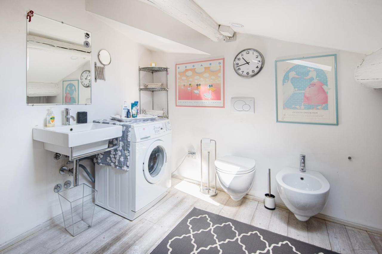 Stunning Top Floor Flat In The Heart Of Verona Exterior photo